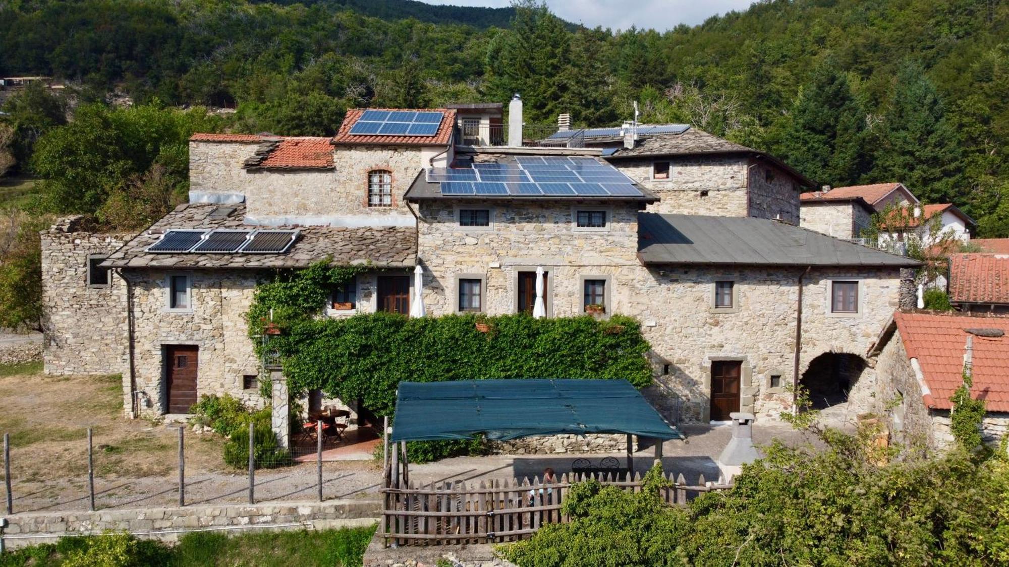 Agriturismo Montagna Verde Apella Licciana Nardi Ngoại thất bức ảnh