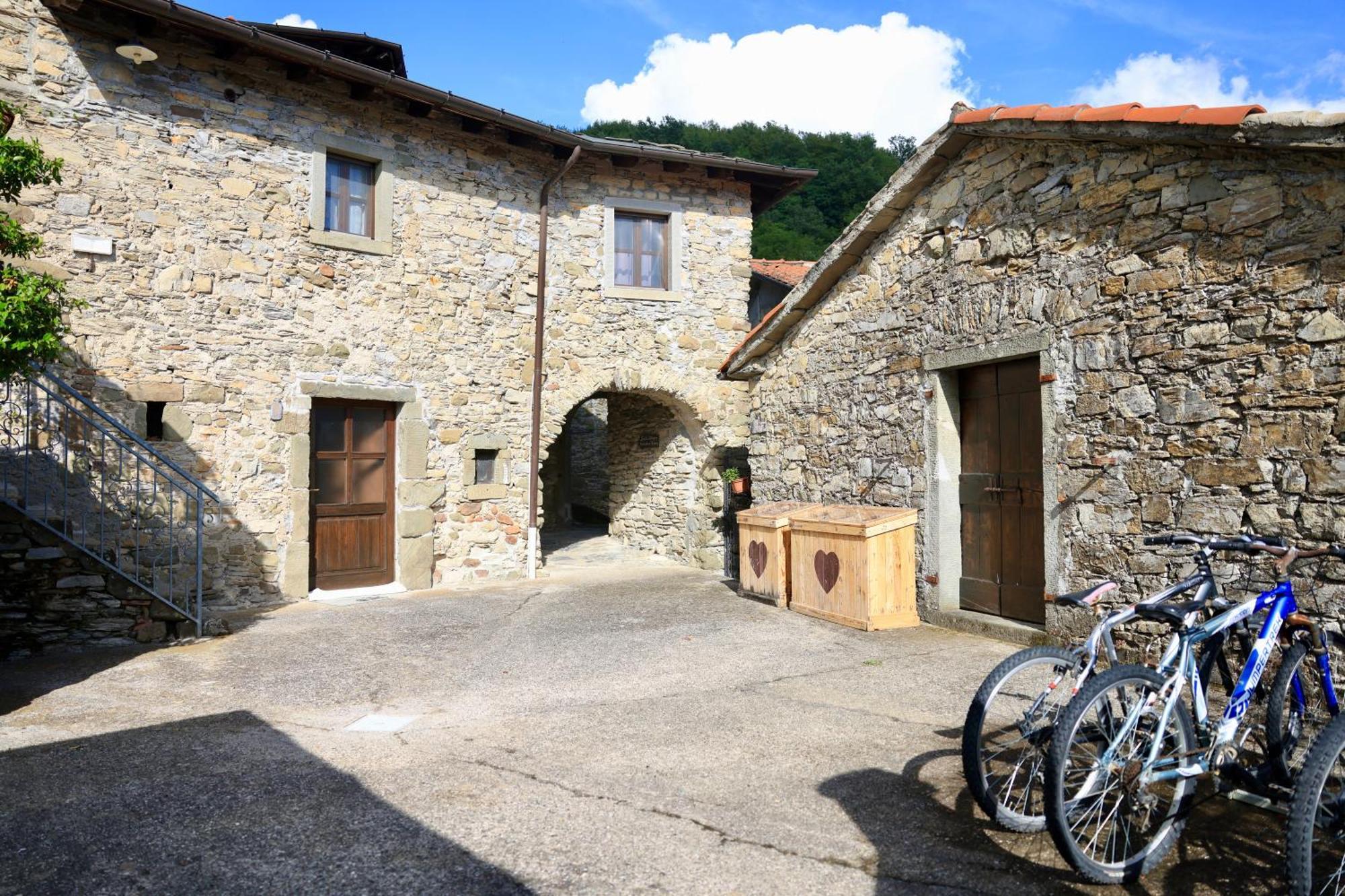 Agriturismo Montagna Verde Apella Licciana Nardi Ngoại thất bức ảnh